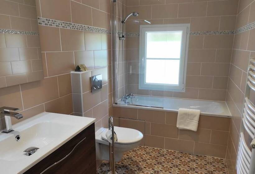 Номер Стандарт Трехместный, Chambre D Hôtes Le Domaine Des Hirondelles