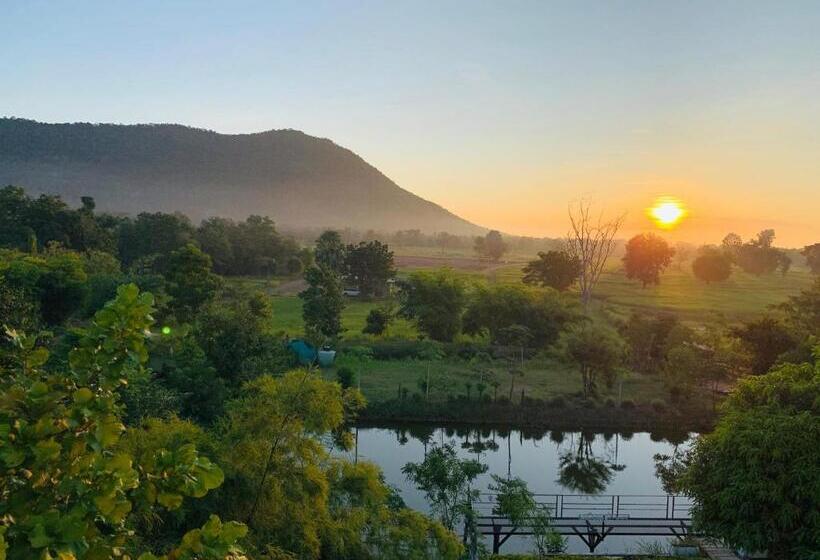 발코니 디럭스 룸, Chomduen Phu Kao Resort