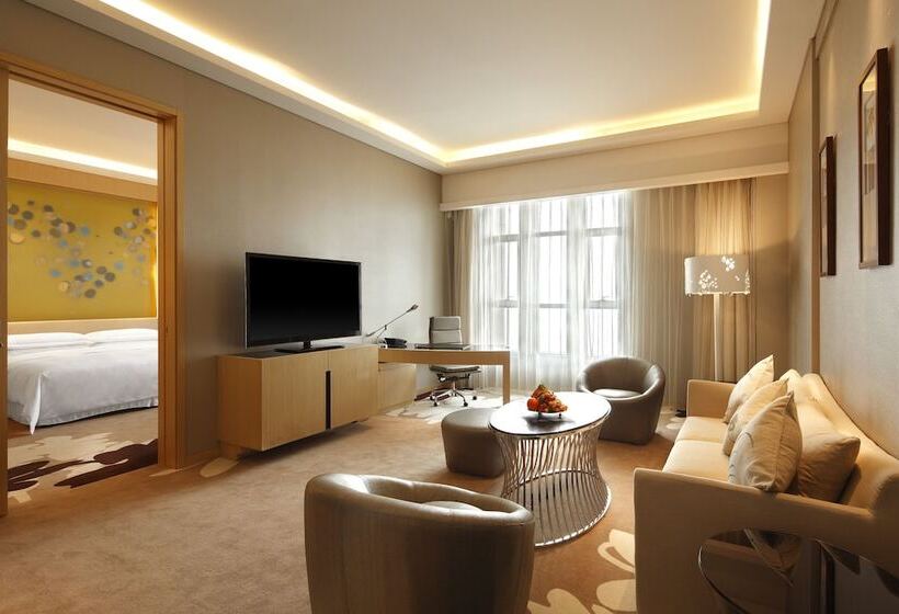 컴포트 룸, Four Points By Sheraton Luohe
