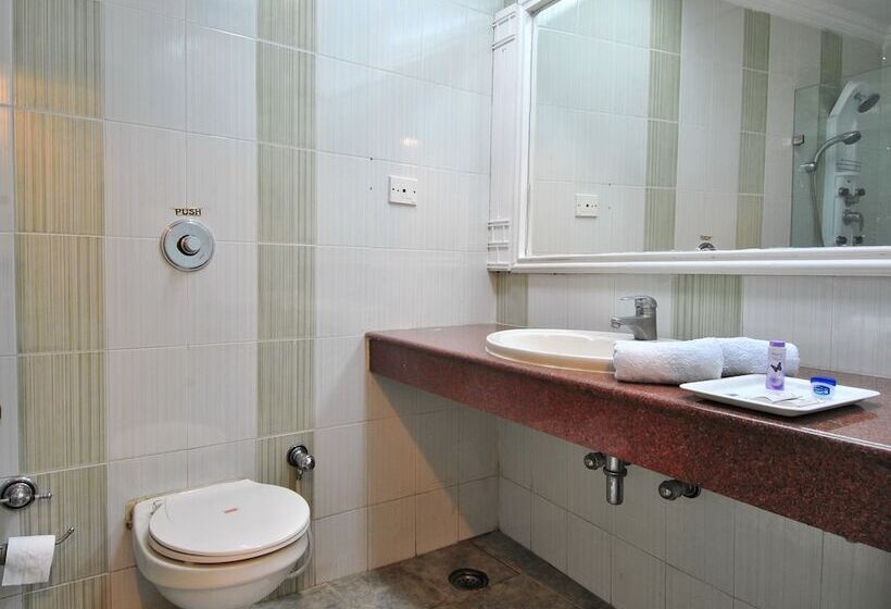 Deluxe Room, Solitaire Chandigarh