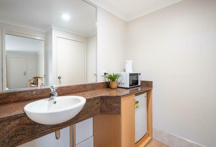 Номер Стандарт Трехместный, Heritage Inn Bathurst