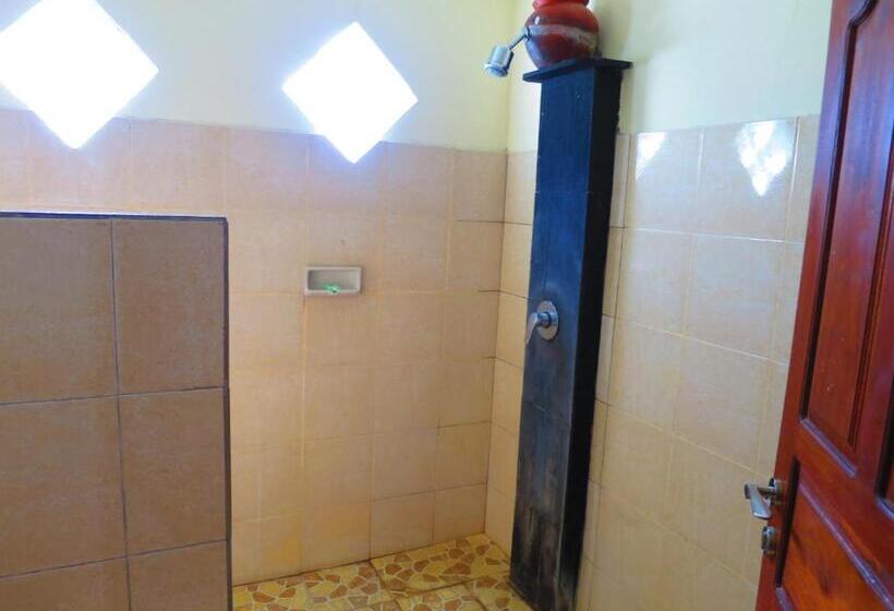 Номер Стандарт Вид на Бассейн, Anugerah Villas