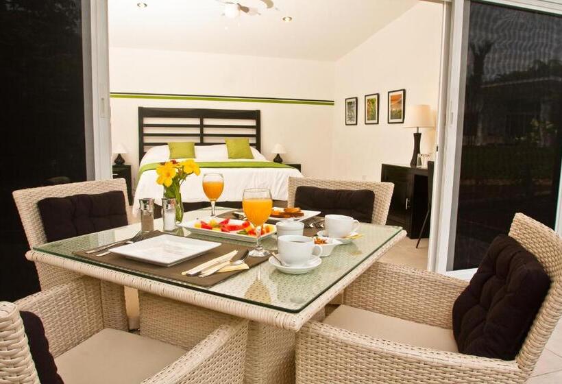 Bungalow Deluxe, Bocas Del Mar