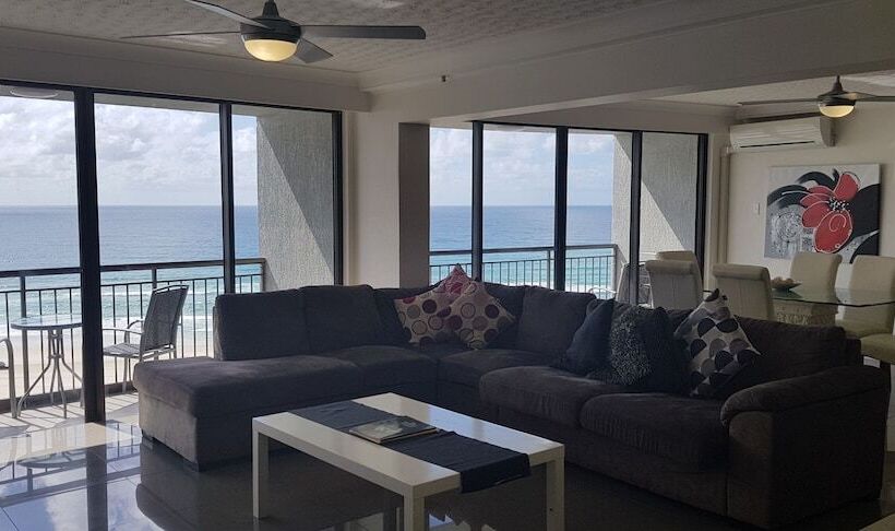 Апартаменты 4 Спальни, Royal Palm Resort On The Beach
