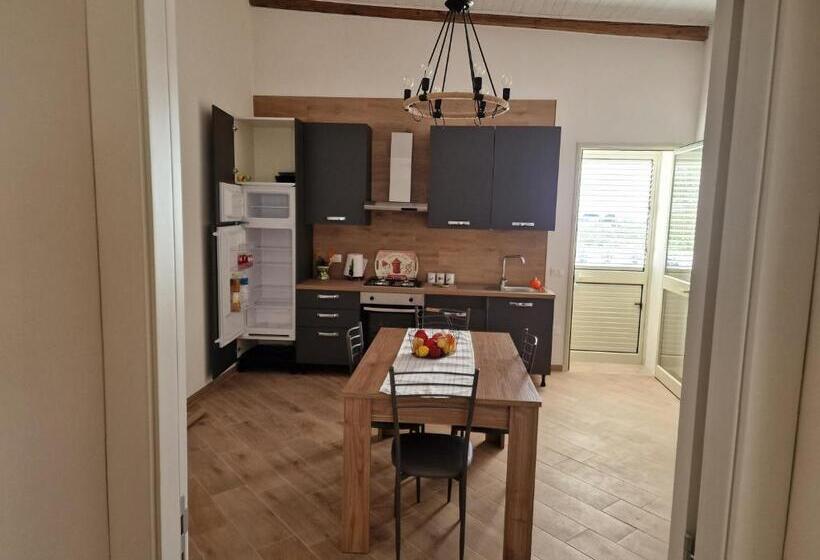 스탠다드 룸 풀장 전망, Casa Vacanze Panorama Sulle Egadi
