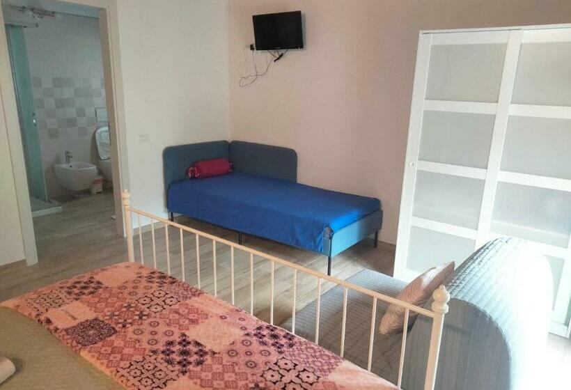 اتاق استاندارد با چشم‌انداز باغ, B&b La Casa Di Giuliana