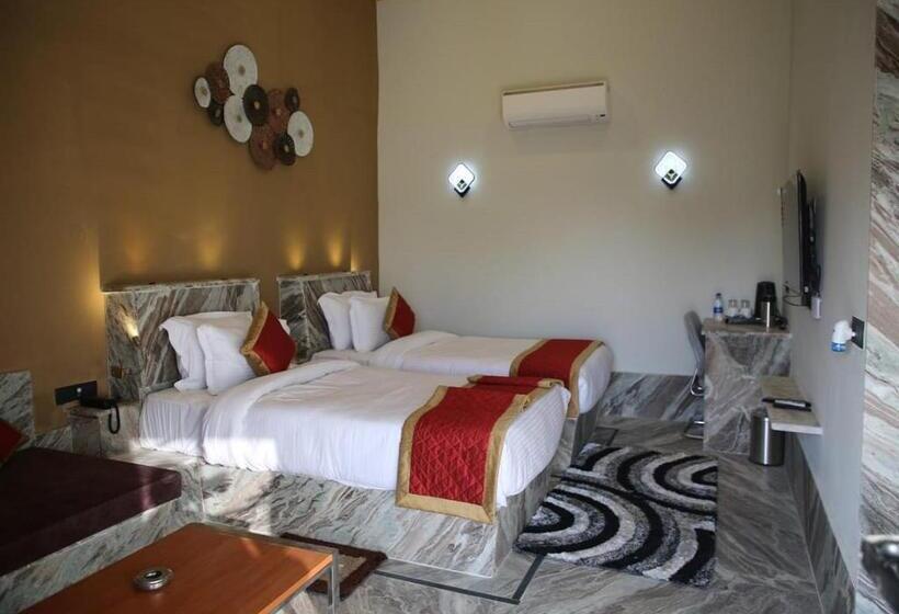 Номер Стандарт, Club 21 By Sariska Fun City, Alwar