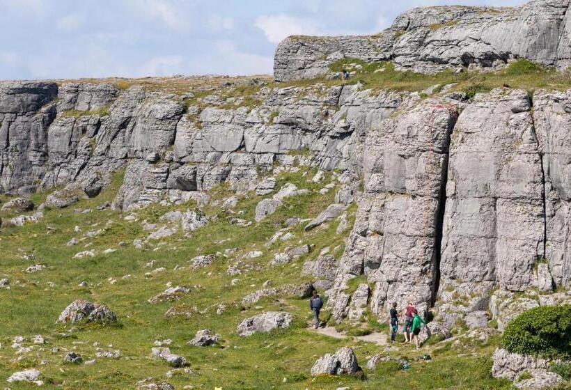 Студия Стандарт Вид на Море, Into The Burren