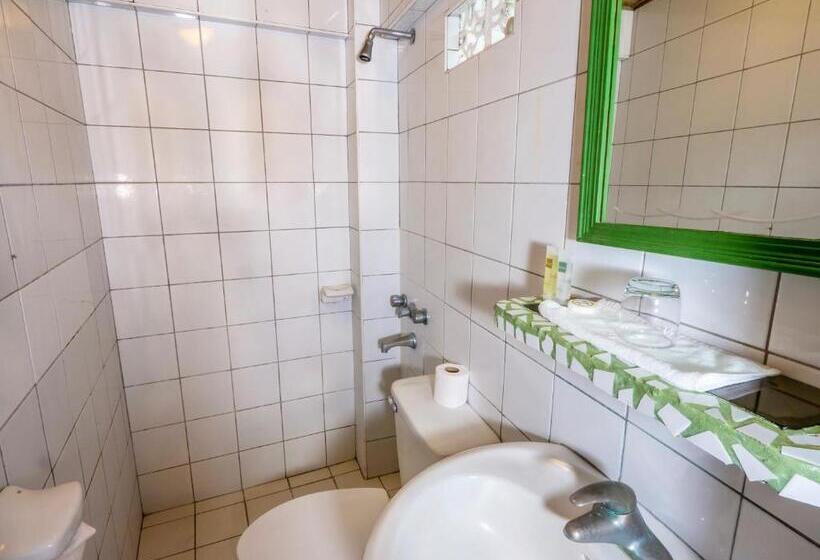 Номер Deluxe, Atlantis Dive Resort Puerto Galera