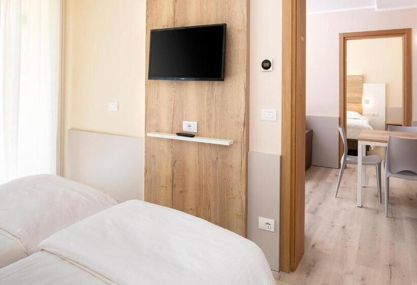 带1个卧室的高级公寓, Residence Parco Del Garda