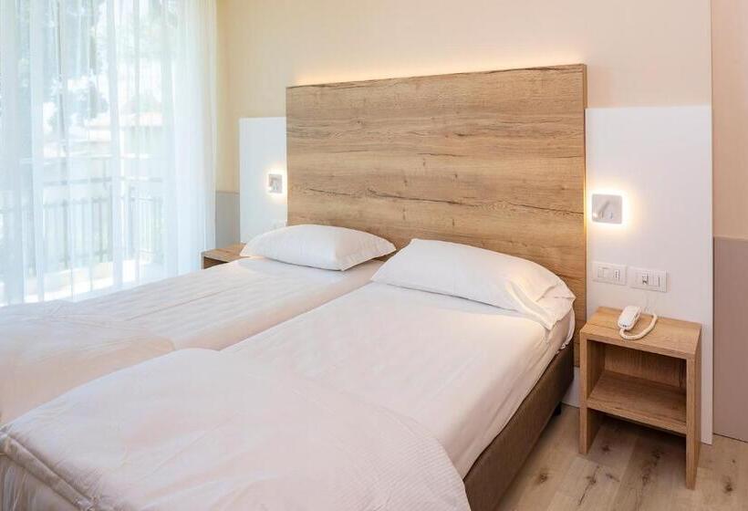 豪华两卧室公寓, Residence Parco Del Garda
