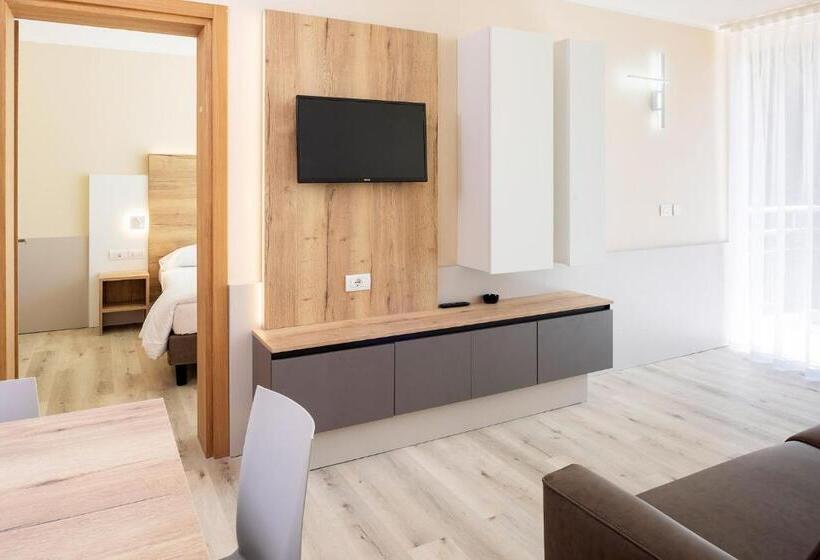 带1个卧室的豪华公寓, Residence Parco Del Garda