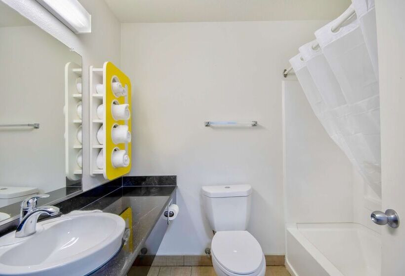 带2个双人床的标准工作室, Motel 6  Georgetown, Ky  Lexington North