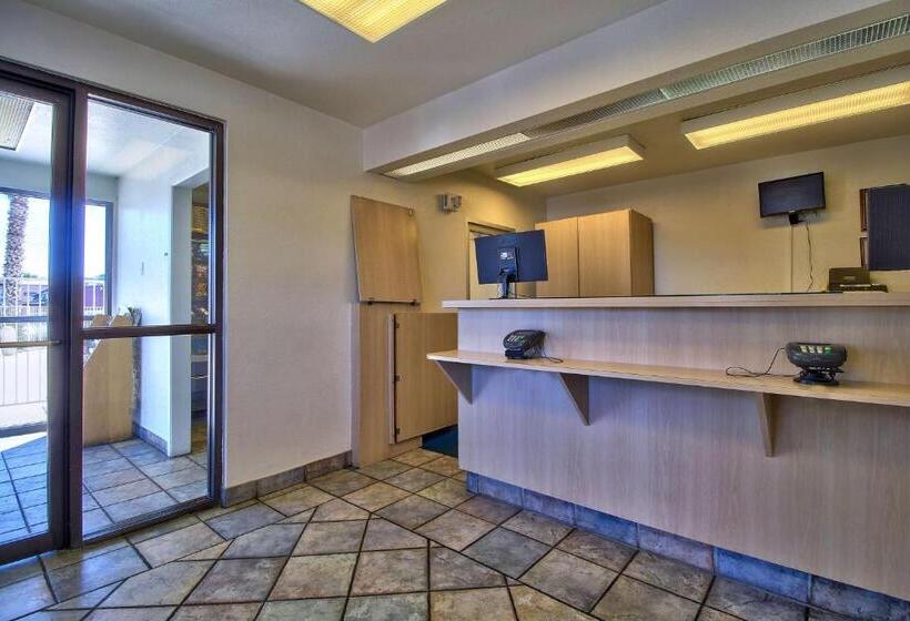 Номер Стандарт, Motel 6nogales, Az  Mariposa Road