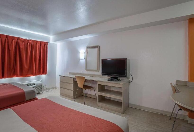 Номер Deluxe, Motel 6 Pasadena, Tx