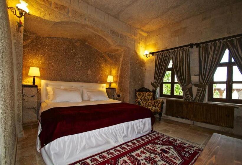 سوییت جونیور, Grand Cave Suites