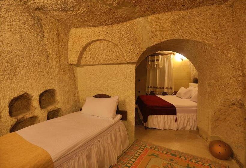 سوئیت با تخت بزرگ, Grand Cave Suites
