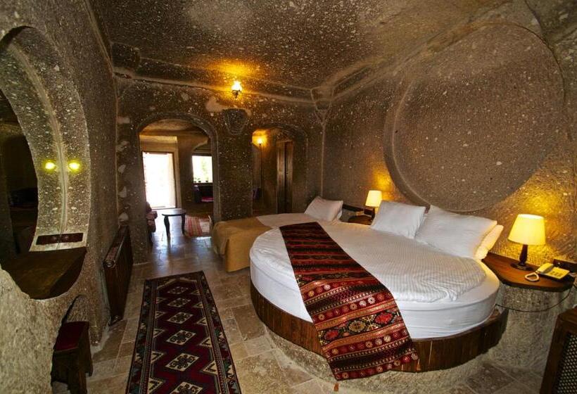 سوئیت با تخت بزرگ, Grand Cave Suites