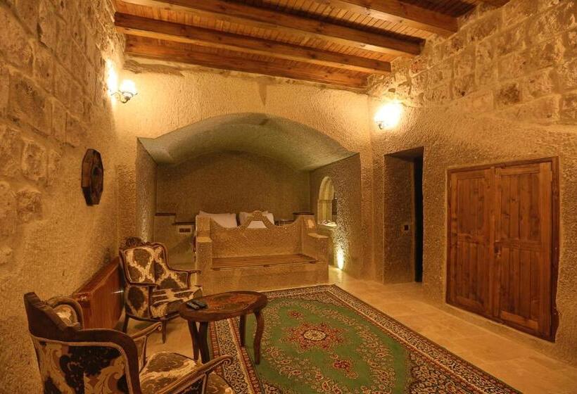 سوییت, Grand Cave Suites