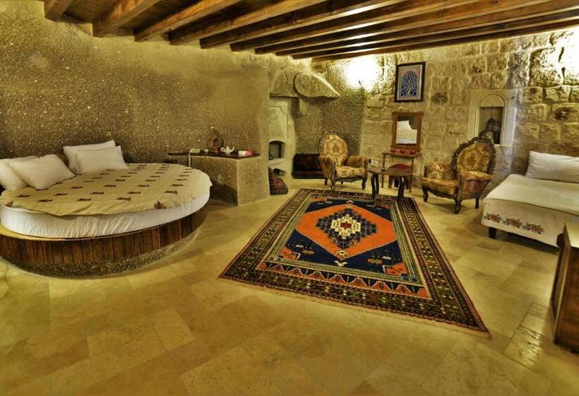 سوییت, Grand Cave Suites