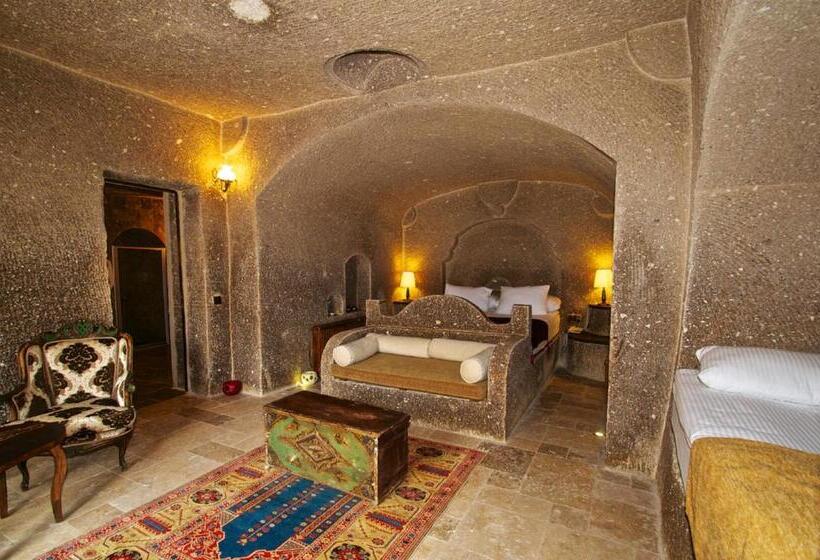 سوییت, Grand Cave Suites