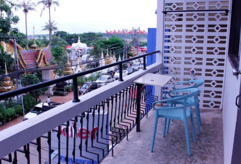 스탠다드 룸 호수 전망, Mekong Riverside