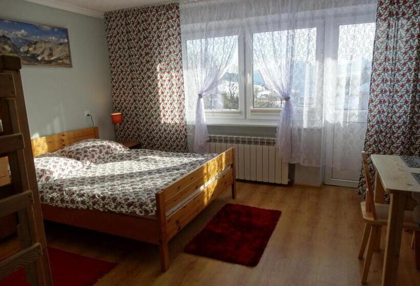 Семейный Номер, Noclegi Przy Szlaku