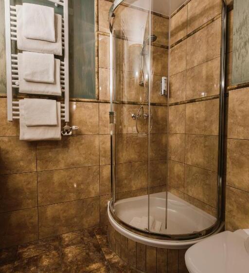 Семейный Номер, Via Villa
