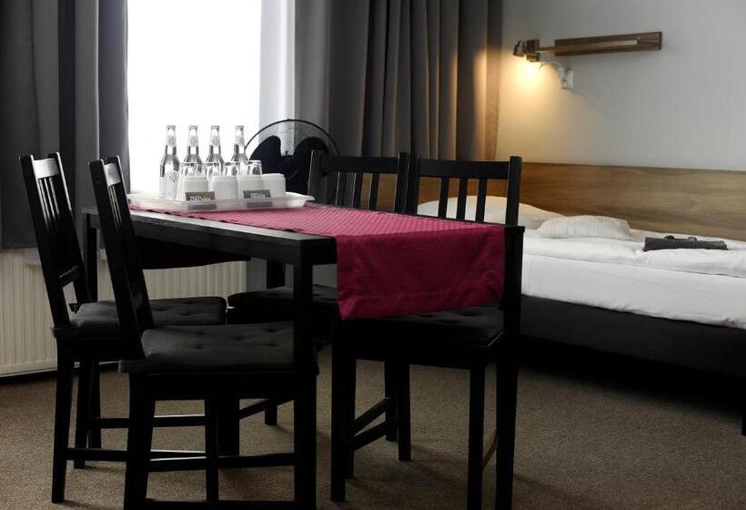 Четырехместный Номер Стандарт, Hostel Helios
