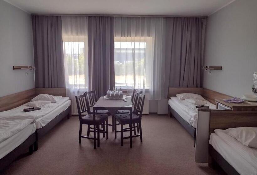 Четырехместный Номер Стандарт, Hostel Helios