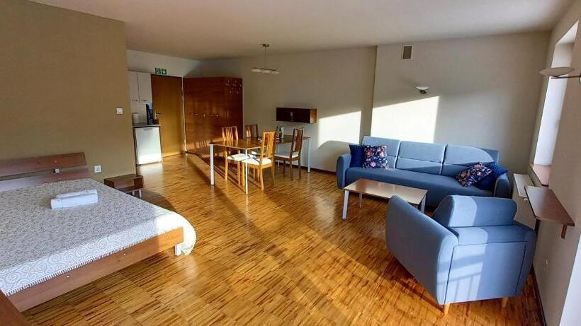 Трехместный Номер Стандарт с Балконом, Zawoja1560 Apartamenty Przy Aptece