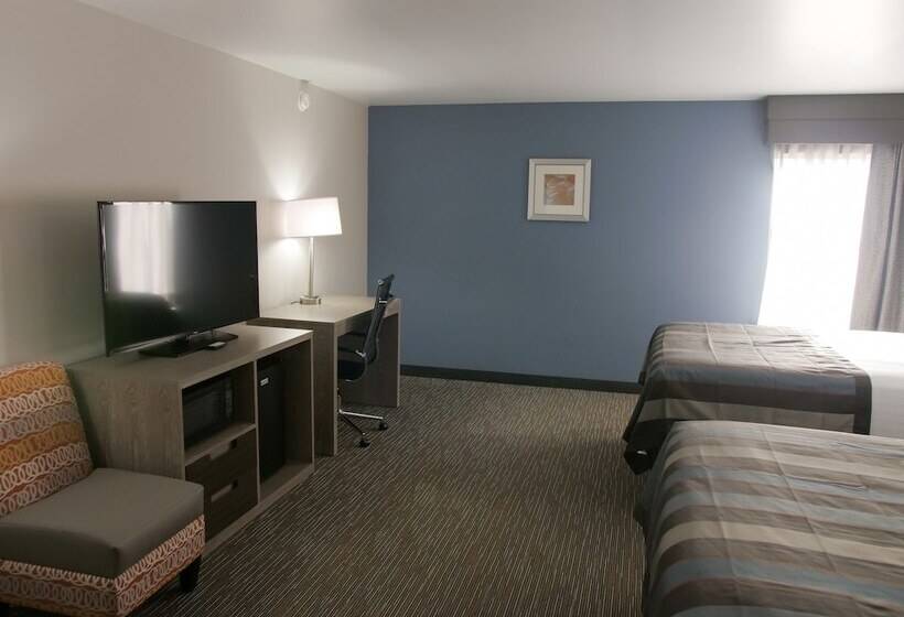 Номер Deluxe, Wingate By Wyndham Louisville Airport Expo Center
