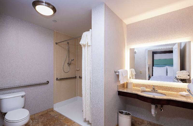 Номер Стандарт, Wingate By Wyndham Louisville Airport Expo Center