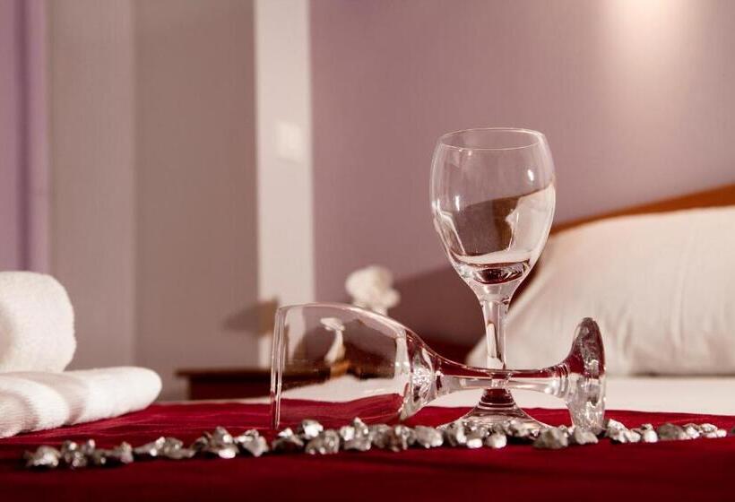 استودیوی سوپریور, Mirtilos Studios & Apartments
