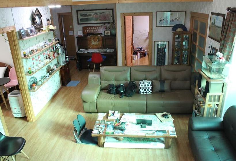 Номер Стандарт, Gyeongju Tavo Guesthouse