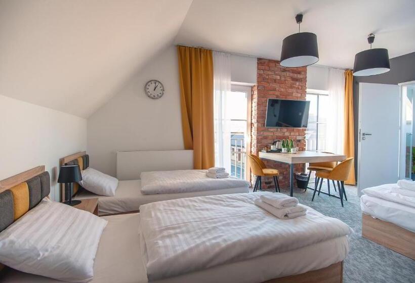 اتاق راحتی سه تخته, Apartamenty Gostyń
