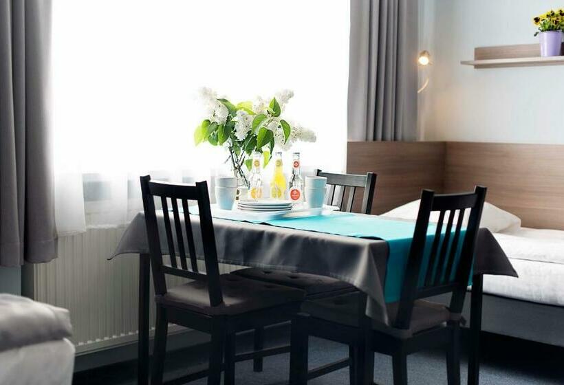 Номер Стандарт Трехместный, Hostel Azymut