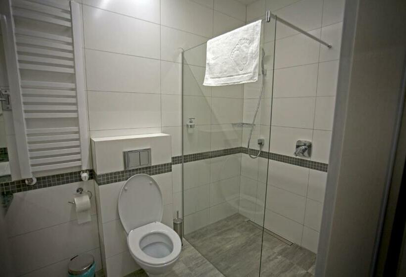 Номер Стандарт, Motelik Grosar Gorlice