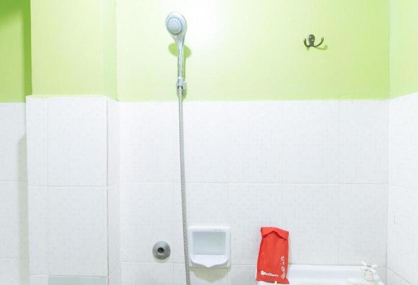 Номер Стандарт, Reddoorz Plus Near Municipality Of Luisiana Laguna