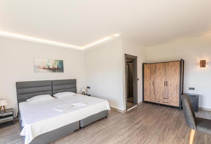 ガーデンビュースタンダードルーム, Tolstoy Un Bisikleti Otel