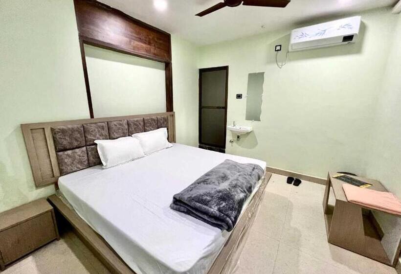 Трехместный Номер Классика, Pop My Hotel Usa Palace