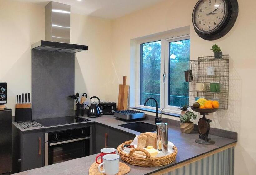 Шале 1 Спальня, Lobhill Farmhouse Bed And Breakfast And Self Catering Accommodation