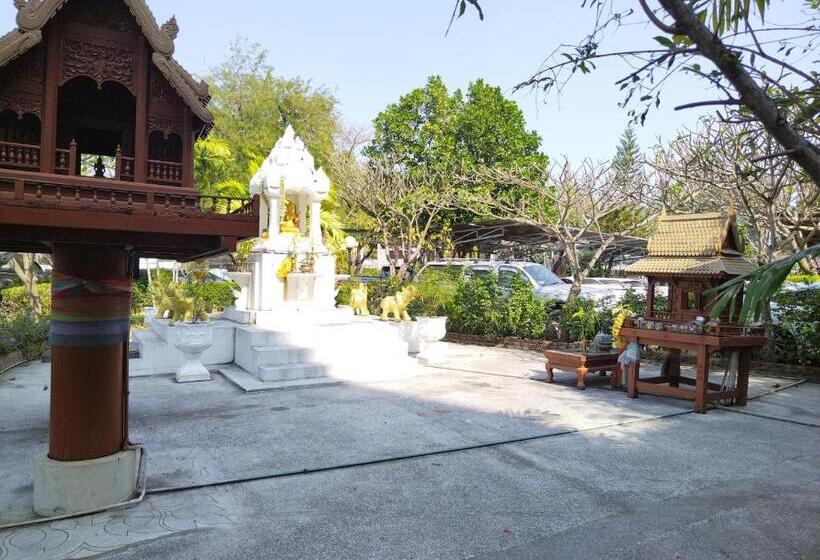 آپارتمان 1 خوابه, 7 Pool Condo Opposite The Train Station Near Old City And Nimman