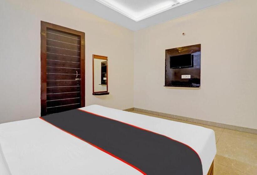 Трехместный Номер Классика, Collection O 80556 Hotel Mansarovar