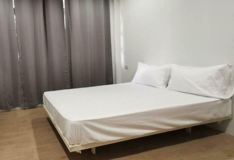 Номер Deluxe, Go Inn Pattaya