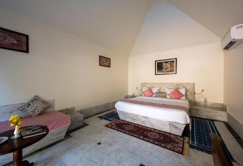 Вилла с 1 спальней и бассейном, Aangan Resort Ranthambhore   A Private Pool Villa