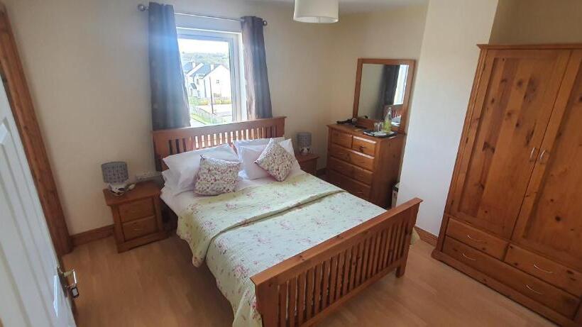 Номер Стандарт, Carrick On Shannon Townhouse Accommodation Room Only