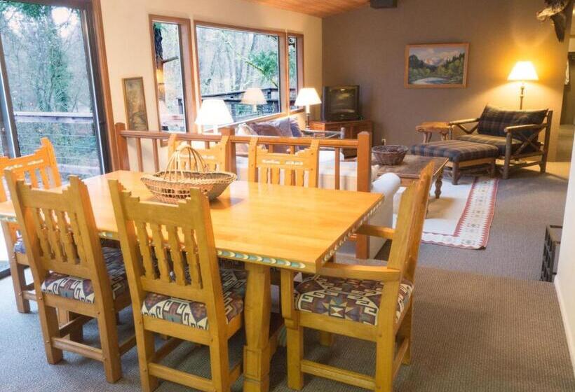 شقة غرفة واحدة, Weasku Inn