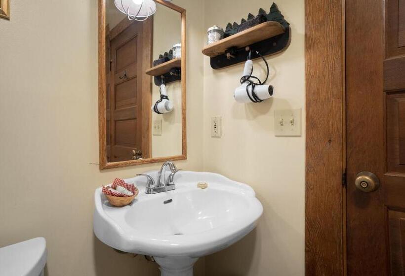 Номер Стандарт, Weasku Inn