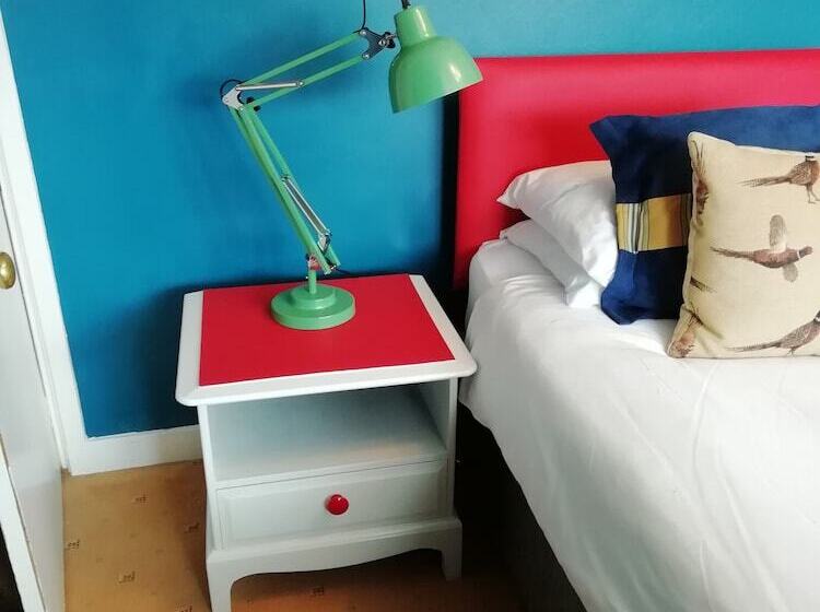 클래식 룸 킹 침대, Argyle Guest House